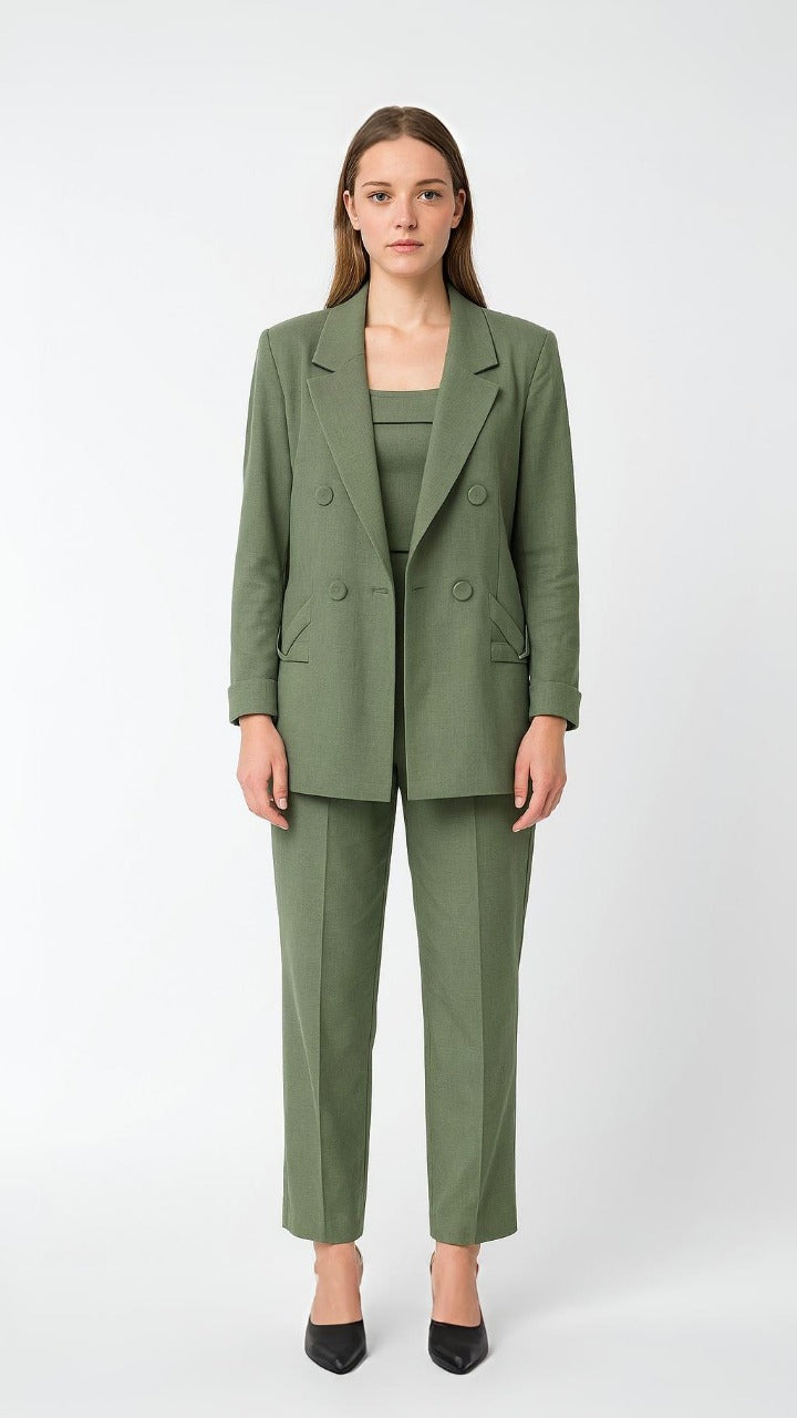 Pants suit